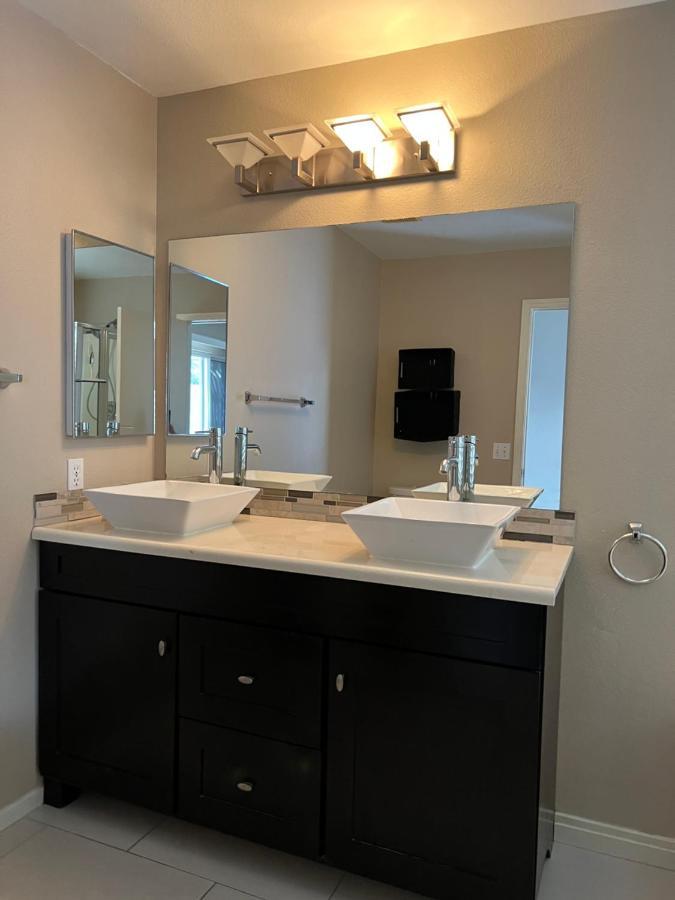 Sweet Spacious 5 Bdrm Home With Pool Las Vegas Eksteriør billede