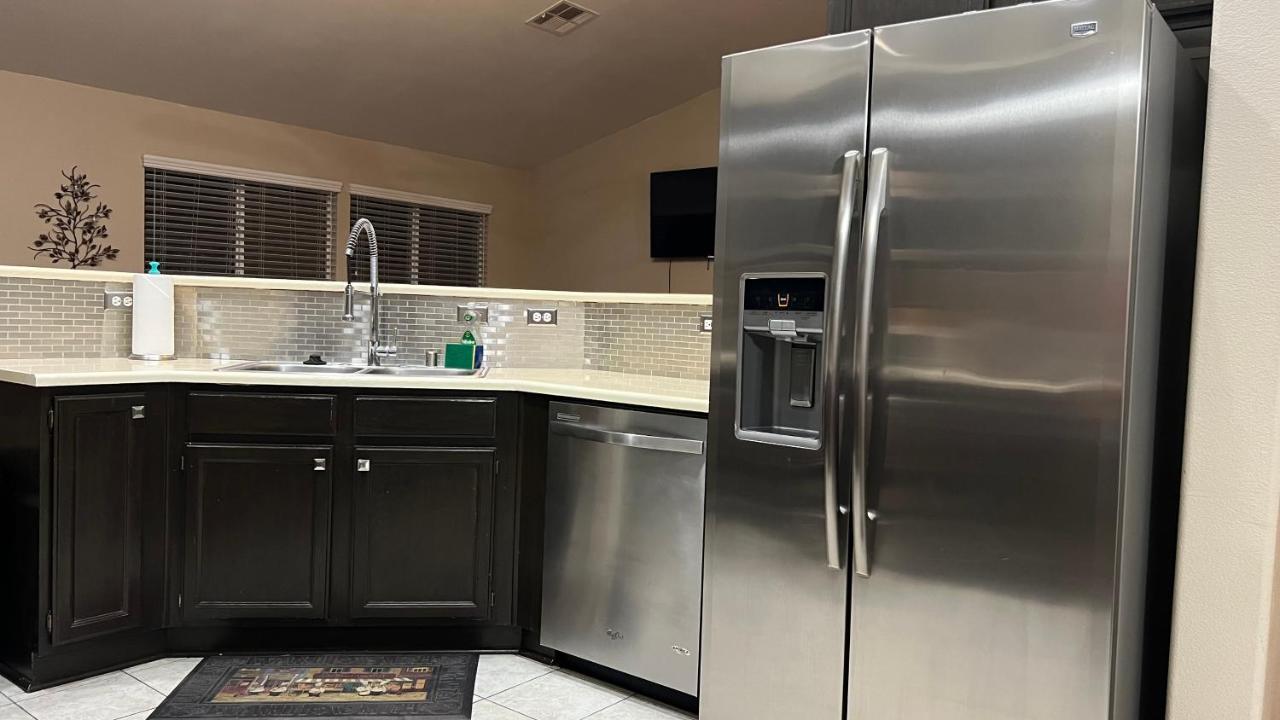 Sweet Spacious 5 Bdrm Home With Pool Las Vegas Eksteriør billede